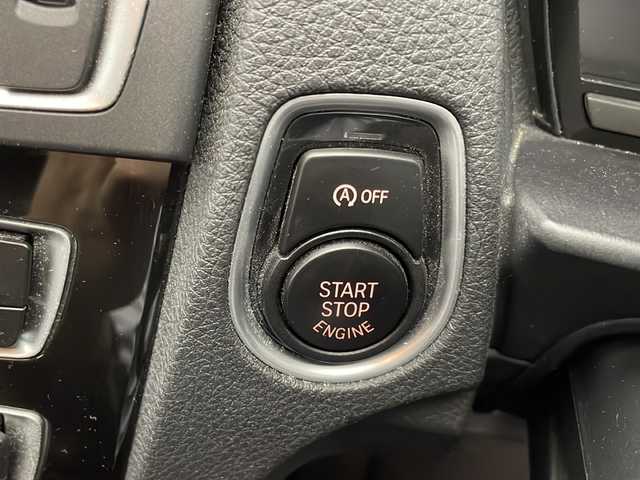 ＢＭＷ １１８ｉ Mスポーツ 宮崎県 2018(平30)年 4.2万km パール 純正ナビ(CD/DVD/AM/FM/BT)/バックカメラ/ステアリングスイッチ/スマートキー　スペア1本/電動格納ミラー/アイドリングストップ/フロアマット/アルミホール/コーナーセンサー