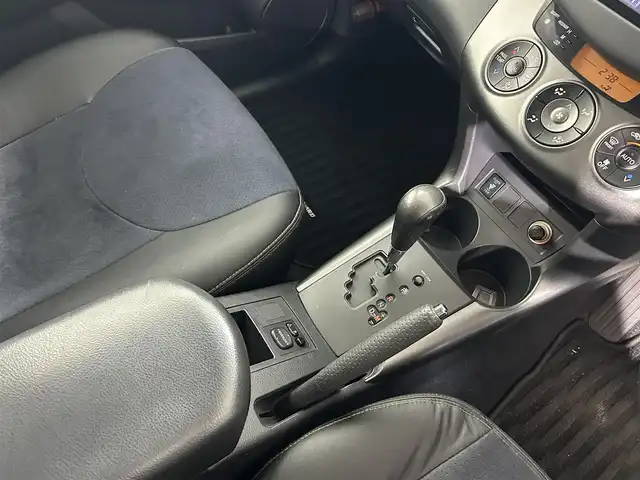 トヨタ ヴァンガード 240S Sパッケージ 佐賀県 2012(平24)年 9.9万km ブラック 純正７インチナビ/（フルセグTV/ラジオ/CD/DVD/Bluetooth/AUX/SD）/バックカメラ/クルーズコントロール/MT付きAT/パドルシフト/純正１８インチアルミホイール/純正フロアマット/ドアバイザー/オートライト/フォグライト/スペアキー/プッシュスタート/ＥＴＣ/オートエアコン/プラズマクラスター/ステアリングスイッチ/ダウンヒルアシストコントロール/横滑り防止装置/盗難防止装置