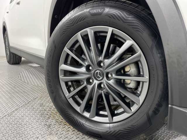 マツダ ＣＸ－８ XD 広島県 2018(平30)年 2.6万km スノーフレイクホワイトパールマイカ マツダコネクトナビ（DVD/Bluetooth/フルセグTV）/サイド/バックカメラ/レーダークルーズコントロール/スマートシティブレーキサポート/レーンキープアシスト/オートハイビーム/誤発進抑制/パーキングセンサー（フロント/リア）/ブラインドスポットモニター/リヤクロストラフィックアラート/電動パーキングブレーキ/オートブレーキホールド/LEDヘッドランプ/純正17インチAW/ETC