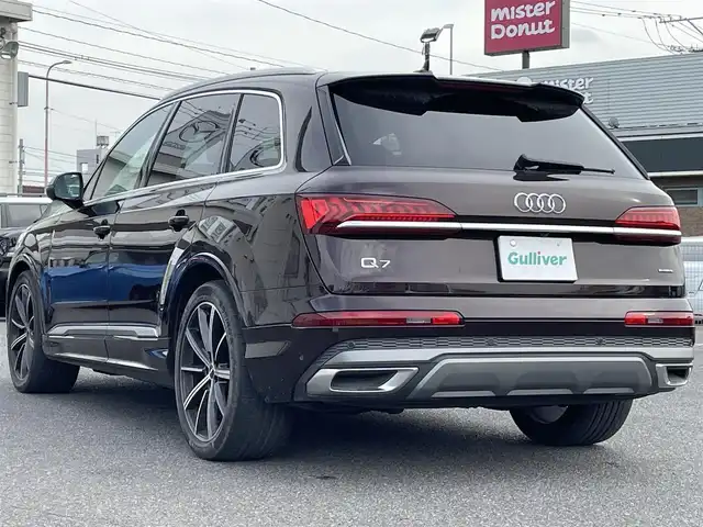 アウディ Ｑ７ 45 Sラインリミテッド 広島県 2020(令2)年 4.5万km 茶 310台限定車/パリークブラウンメタリック（専用色）/純正メモリナビ/（フルセグTV/Bluetooth/USB/Applecarplay/androidauto）/全周囲モニター/純正２１インチＡＷ/マトリクスＬＥＤヘッドライト/ブラックレザーシート/バーチャルコクピット/７シーターＰＫＧ/プレミアムＰＫＧ/サイドアシスト/フロントクロストラフィックアシスト/ビルドインETC2.0/イージードアクローザー/プッシュスタート/パワーバックドア