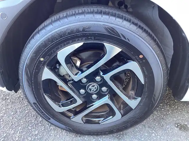 トヨタ シエンタ ハイブリッド Z 鹿児島県 2024(令6)年 0.5万km ホワイトパールクリスタルシャイン ワンオーナー/禁煙車/純正ナビフルセグTV/左右パワースライドドア/ビルトインETC/シートヒーター左右/ステアリングヒーター/全方位モニターバックカメラ/AC100v電源/オートハイビーム/パークアシスト/BSM/レーンキープアシスト/純正ドラレコ/レーダーブレーキ/クルーズコントロール/純正15インチアルミ