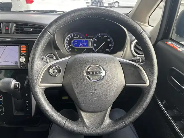 日産 デイズ ハイウェイスターX 京都府 2016(平28)年 9.2万km ブラック 記録簿R3、R5、R7/エマージェンシーブレーキ/純正メモリーナビ、地デジ、Bluetooth/    型番　MM115D-W/キセノンヘッドランプ/アラウンドビューモニター/オートハイビーム/ETC/フォグランプ/スペアキー/保証書/取扱説明書
