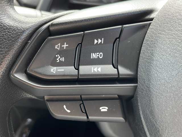 マツダ デミオ 13S 道央・札幌 2018(平30)年 4.1万km ジェットブラックマイカ 純正ナビ(FM/AM/BT/CD/DVD/フルセグTV)/アイドリングストップ/横滑り防止/レーンアシスト/前席ヒートシーター/純正フロアマット/ETC/オートライト/バックカメラ/電格ミラー