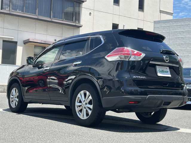 日産 エクストレイル 20X エマージェンシーブレーキ 岡山県 2016(平28)年 5.2万km ダイヤモンドブラック 登録時走行距離51567km/純正SDナビ/(AM/FM/DISC/BT/TV/USB/AUX)/エマージェンシーブレーキ/インテリジェントパーキングアシスト/アイドリングストップ/全方位カメラ/D＋Nシートヒーター/ビルトインETC/4WD/クルーズコントロール/プッシュスタート/スマートキー/スペアキー×1/電動格納ミラー/純正17インチアルミホイール