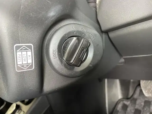 日産 エクストレイル 20Xtt 茨城県 2013(平25)年 9.1万km ダイヤモンドブラック 社外ナビ（AVN-G01）/オートスピードコントロール/オートライト/フロントフォグランプ/プライバシーガラス/純正アルミホイール/ETC車載器/ルーフレール/インテリジェントキー/新車時保証書