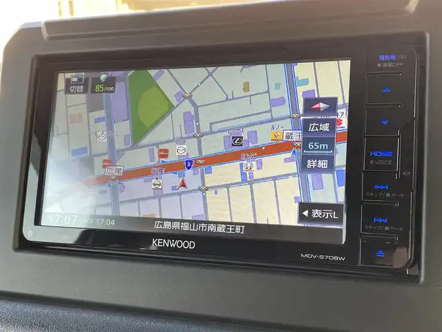 スズキ ジムニー シエラ JC 広島県 2021(令3)年 4.1万km ピュアホワイトP ワンオーナー/ホワイト塗装グリル/背面タイヤカバー/アームレスト一体型コンソールBOX/KENWOODナビ/（CD/DVD/フルセグTV/Bluetooth）/ETC/シートヒーター/クルーズコントロール/衝突被害軽減ブレーキ/車線逸脱警報/LEDヘッドライト/純正15インチAW/革巻きステアリング/ステアリングスイッチ/プッシュスタート/スペアキー