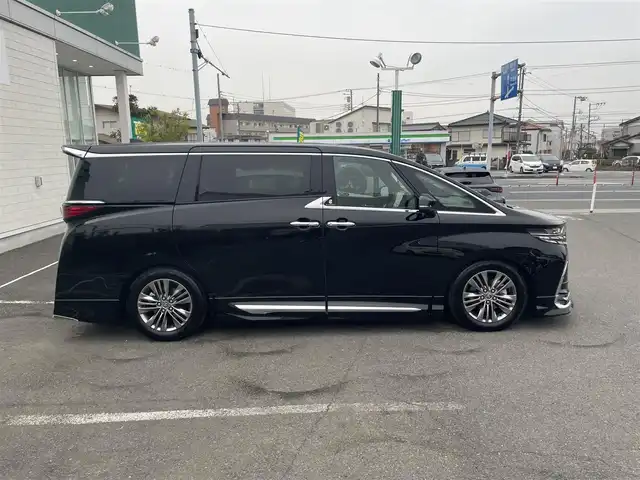 トヨタ アルファードハイブリット Z 神奈川県 2024(令6)年 0.8万km 黒