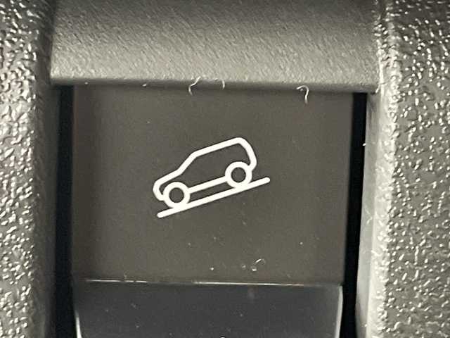 スズキ ジムニー XC 群馬県 2025(令7)年 0.1千km ジャングルグリーン 届出済未使用車　４ＷＤターボ　追従クルーズコントロール　シートヒーター　衝突被害軽減システム　レーンキープアシスト　ＬＥＤヘッドライト　オートマチックハイビーム　フォグライト　スマートキー　禁煙車