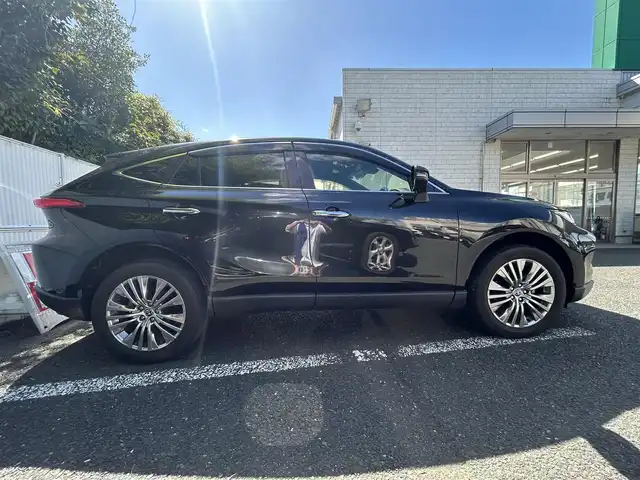 トヨタ ハリアー Z レザーパッケージ 茨城県 2020(令2)年 2万km プレシャスブラックパール ワンオーナー/ETC2.0/AFS/コーナーセンサー/レーントレーシングアシスト/レーダークルーズコントロール/プリクラッシュセーフティ（衝突軽減）/ブラインドスポットモニター/デジタルインナーミラー/電動リアゲート/パワーシート（運転席＋助手席）/シートヒーター（運転席＋助手席）/エアシート（運転席＋助手席）/純正ナビ/バックカメラ/Bluetooth