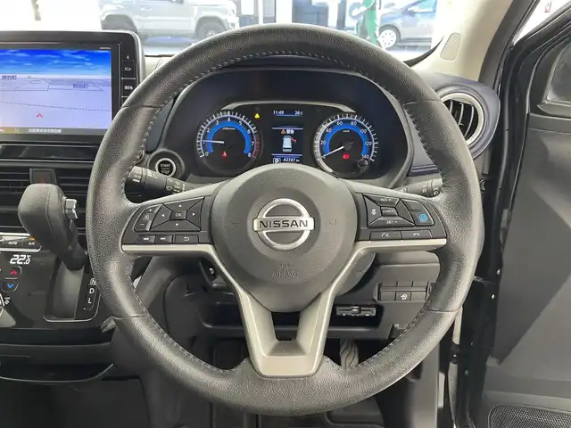 日産 デイズ HWS X プロパイロットED 滋賀県 2019(令1)年 4.3万km ブラック 純正9インチナビ/【CD.DVD.Bluetooth.フルセグTV】/全方位カメラ/プロパイロット/衝突被害軽減ブレーキ/電動パーキングブレーキ/オートホールドブレーキ/ETC/クリアランスソナー/オートライト/LEDヘッドライト/ステアリングリモコン/プッシュスタート/スマートキー
