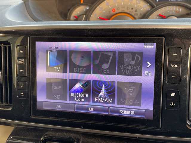 ダイハツ ムーヴ キャンバス G ホワイトアクセント VS SAⅢ 愛知県 2021(令3)年 6.7万km パールホワイトⅢ 純正8型ナビ/全方位カメラ/両側パワースライドドア/シートヒーター/バックカメラ/コーナーセンサー/LEDヘッドライト/オートマチックハイビーム/ドライブレコーダー/衝突軽減システム/フルセグ/CD DVD/Bluetooth/ステアリングスイッチ/スマートキー/プッシュスタート