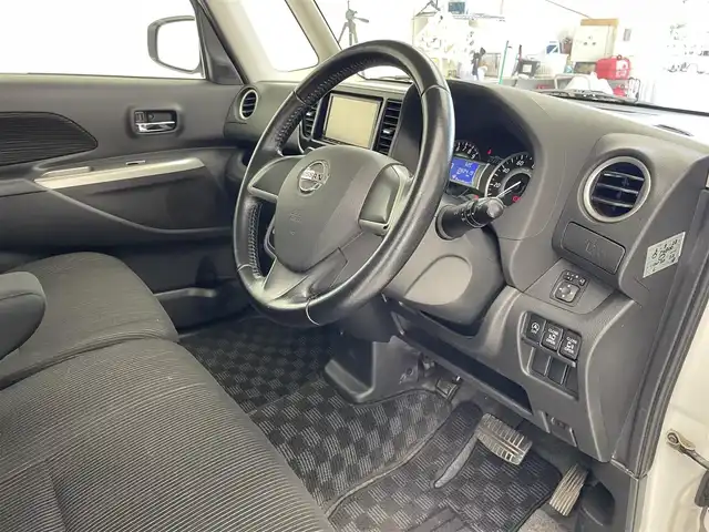 日産 デイズ ルークス ハイウェイスターX 長崎県 2014(平26)年 8.3万km ホワイトパール ミツビシ７インチナビ/・アラウンドビュー/・DVD/CD/Bluetooth/TV/アイドリングストップ/プッシュスタート/両側パワースライドドア/ETC/AAC/リアサーキュレーター/シートバックテーブル/リアサンシェード/社外前後ドラレコ/フォグ/シートリフター/オートリトラミラー/電動格納ミラー/フォグランプ/社外アルミホイール/車内純正アルミ・サマータイヤ積み込み