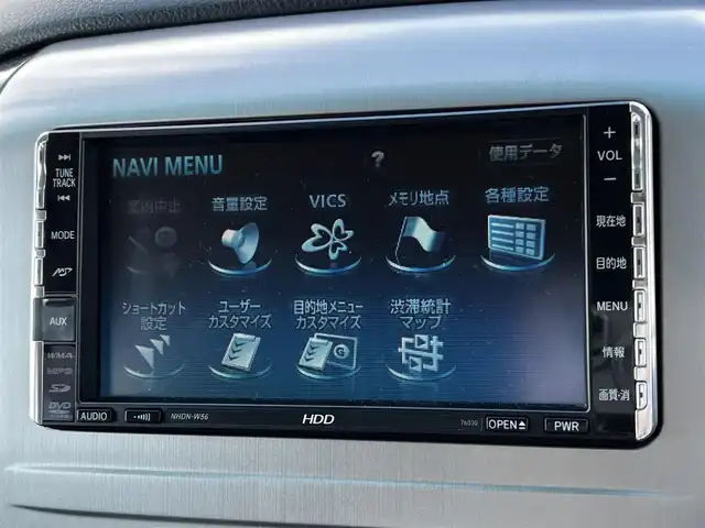 トヨタ アルファード Ｖ AS プラチナセレクション 道央・札幌 2006(平18)年 11.6万km ホワイトパールマイカ ４WD/ワンオーナー/純正HDDナビ/FM/CD/DVD/SD/AUX/バックカメラ/両側パワースライドドア/パワーバックドア/革巻きウッドコンビステアリング/ステアリングリモコン/リモコンキー/ハロゲンヘッドライト/オートライト/フォグランプ/電動格納ミラー/純正フロアマット/ドアバイザー/純正エンジンスターター/純正AW付冬タイヤ積込/225/55/R17/2014年/山4mm