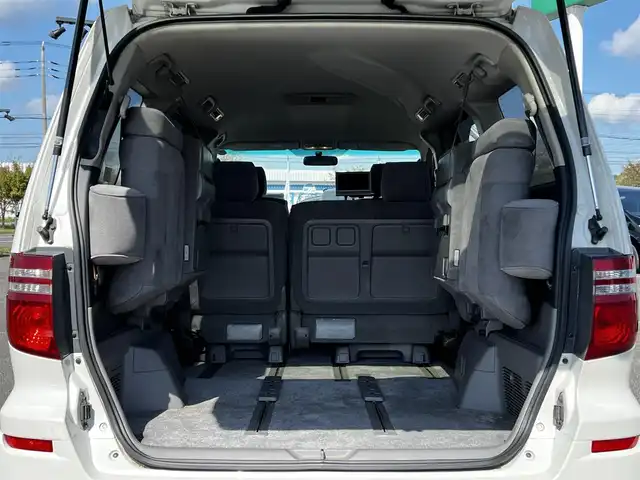 トヨタ アルファード Ｖ AS プラチナセレクション 道央・札幌 2006(平18)年 11.6万km ホワイトパールマイカ ４WD/ワンオーナー/純正HDDナビ/FM/CD/DVD/SD/AUX/バックカメラ/両側パワースライドドア/パワーバックドア/革巻きウッドコンビステアリング/ステアリングリモコン/リモコンキー/ハロゲンヘッドライト/オートライト/フォグランプ/電動格納ミラー/純正フロアマット/ドアバイザー/純正エンジンスターター/純正AW付冬タイヤ積込/225/55/R17/2014年/山4mm
