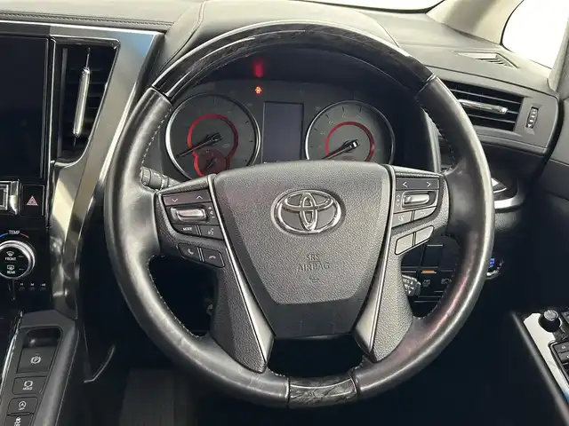 トヨタ アルファード S Cパッケージ 道央・札幌 2019(令1)年 7.1万km ブラック ・４WD/・寒冷地仕様/・ALPINEメモリナビ/・ALPINEフリップダウンモニター/・ALPINEビルトインETC2.0 /・ALPINEナビ連動型ドライブレコーダー/・CD/DVD/BT/SD/HDMI/フルセグテレビ/・バックカメラ/・衝突軽減ブレーキ/・横滑り防止装置/・レーダークルーズコントロール/・レーンキープアシスト/・アイドリングストップ/・レザーシート/・前席パワーシート/・前席シートヒーター/シートクーラー/・D席シートメモリー/・ステアリングヒーター/・ブレーキホールド/・リヤ5面スモークフィルム/・LEDヘッドライト/・LEDフロント＆リヤフォグ/・AFS/・純正フロアマット/・2・3列目サンシェード/・取扱説明書