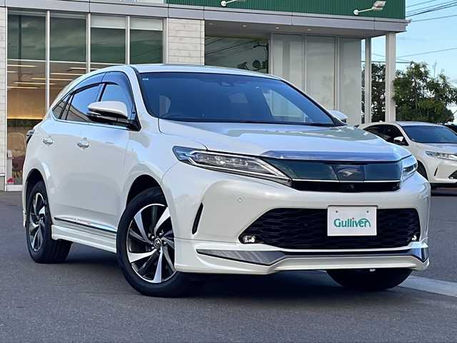 トヨタ ハリアー プログレス メタル&レザーP 香川県 2017(平29)年 5.8万km ホワイトパールクリスタルシャイン 高精細9.2型TFTワイドタッチディスプレイ/JBLサウンド/CD／DVD再生機能/フルセグテレビ/パノラミックビューモニター/電動リアゲート/ドライブレコーダー/パワーシート/シートヒーター/エアシート/純性エアロ（フロント／サイド／リア）/前後コーナーセンサー/オートマチックハイビーム/LEDヘッドライト/ETC