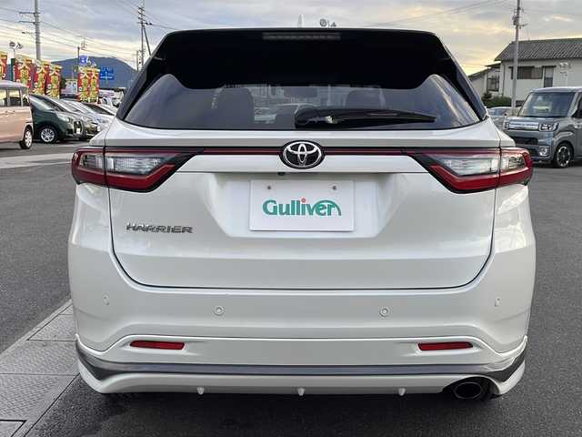 トヨタ ハリアー プログレス メタル&レザーP 香川県 2017(平29)年 5.8万km ホワイトパールクリスタルシャイン 高精細9.2型TFTワイドタッチディスプレイ/JBLサウンド/CD／DVD再生機能/フルセグテレビ/パノラミックビューモニター/電動リアゲート/ドライブレコーダー/パワーシート/シートヒーター/エアシート/純性エアロ（フロント／サイド／リア）/前後コーナーセンサー/オートマチックハイビーム/LEDヘッドライト/ETC