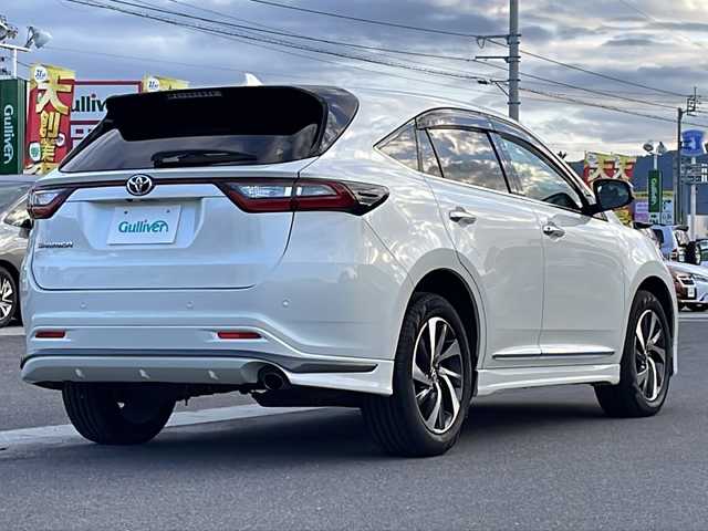 トヨタ ハリアー プログレス メタル&レザーP 香川県 2017(平29)年 5.8万km ホワイトパールクリスタルシャイン 高精細9.2型TFTワイドタッチディスプレイ/JBLサウンド/CD／DVD再生機能/フルセグテレビ/パノラミックビューモニター/電動リアゲート/ドライブレコーダー/パワーシート/シートヒーター/エアシート/純性エアロ（フロント／サイド／リア）/前後コーナーセンサー/オートマチックハイビーム/LEDヘッドライト/ETC