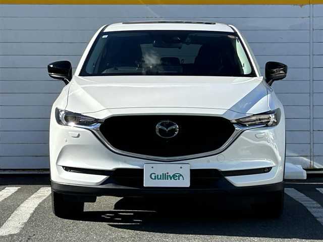 マツダ ＣＸ－５ XD ブラックトーンエディション 埼玉県 2021(令3)年 10.4万km スノーフレイクホワイトパールマイカ 純正10.25インチナビ/　(Bluetooth/USB/FM/AM)/全方位カメラ/フルセグテレビ/ETC2.0/前後ドライブレコーダー/パワーバックドア/サンルーフ/BOSEサウンド/ヘッドアップディスプレイ/ブラインドスポットモニター/レーダークルーズコントロール/衝突被害軽減ブレーキ/車線逸脱警報/ステアリングヒーター/運転席・助手席シートヒーター/運転席パワーシート/ハーフレザーシート/パドルシフト/クリアランスソナー/シートメモリー/電子パーキングシステム/ブレーキホールド/プッシュスタート/オートLEDライト/純正フロアマット/純正19インチアルミホイール