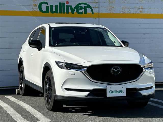 マツダ ＣＸ－５ XD ブラックトーンエディション 埼玉県 2021(令3)年 10.4万km スノーフレイクホワイトパールマイカ 純正10.25インチナビ/　(Bluetooth/USB/FM/AM)/全方位カメラ/フルセグテレビ/ETC2.0/前後ドライブレコーダー/パワーバックドア/サンルーフ/BOSEサウンド/ヘッドアップディスプレイ/ブラインドスポットモニター/レーダークルーズコントロール/衝突被害軽減ブレーキ/車線逸脱警報/ステアリングヒーター/運転席・助手席シートヒーター/運転席パワーシート/ハーフレザーシート/パドルシフト/クリアランスソナー/シートメモリー/電子パーキングシステム/ブレーキホールド/プッシュスタート/オートLEDライト/純正フロアマット/純正19インチアルミホイール