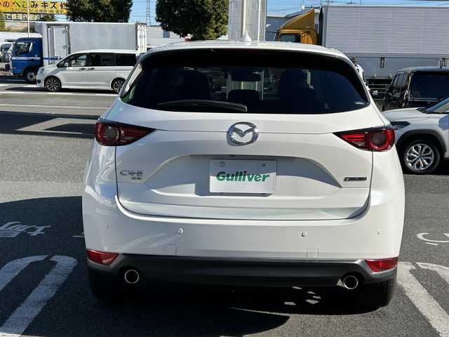 マツダ ＣＸ－５ XD ブラックトーンエディション 埼玉県 2021(令3)年 10.4万km スノーフレイクホワイトパールマイカ 純正10.25インチナビ/　(Bluetooth/USB/FM/AM)/全方位カメラ/フルセグテレビ/ETC2.0/前後ドライブレコーダー/パワーバックドア/サンルーフ/BOSEサウンド/ヘッドアップディスプレイ/ブラインドスポットモニター/レーダークルーズコントロール/衝突被害軽減ブレーキ/車線逸脱警報/ステアリングヒーター/運転席・助手席シートヒーター/運転席パワーシート/ハーフレザーシート/パドルシフト/クリアランスソナー/シートメモリー/電子パーキングシステム/ブレーキホールド/プッシュスタート/オートLEDライト/純正フロアマット/純正19インチアルミホイール