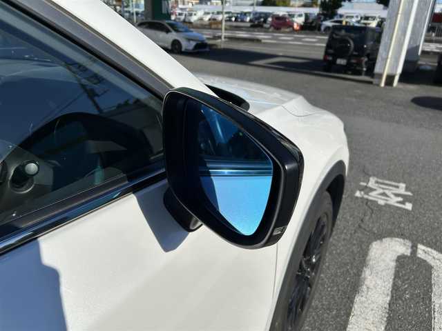 マツダ ＣＸ－５ XD ブラックトーンエディション 埼玉県 2021(令3)年 10.4万km スノーフレイクホワイトパールマイカ 純正10.25インチナビ/　(Bluetooth/USB/FM/AM)/全方位カメラ/フルセグテレビ/ETC2.0/前後ドライブレコーダー/パワーバックドア/サンルーフ/BOSEサウンド/ヘッドアップディスプレイ/ブラインドスポットモニター/レーダークルーズコントロール/衝突被害軽減ブレーキ/車線逸脱警報/ステアリングヒーター/運転席・助手席シートヒーター/運転席パワーシート/ハーフレザーシート/パドルシフト/クリアランスソナー/シートメモリー/電子パーキングシステム/ブレーキホールド/プッシュスタート/オートLEDライト/純正フロアマット/純正19インチアルミホイール