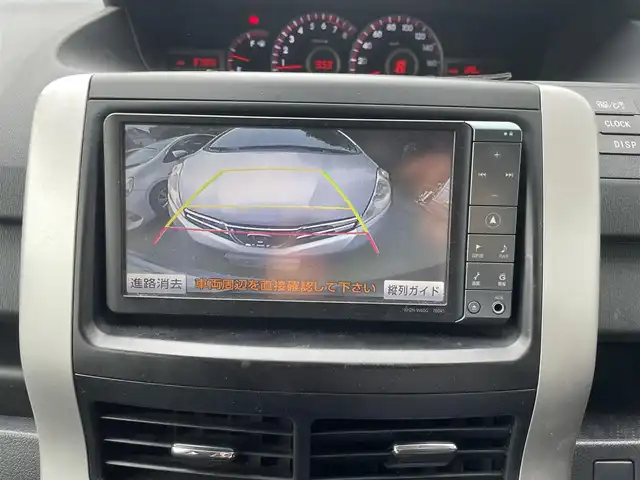 トヨタ ノア Si 神奈川県 2010(平22)年 9.8万km グレーメタリック ワンオーナー/純正HDDナビ(NHZH-W60G)/　・フルセグTV(走行中視聴可能)/　・DVD/CD/AM/FM/BT/バックカメラ/純正フリップダウンモニター（リモコン付）/左側パワースライドドア/革巻きステアリング/ステアリングスイッチ/パドルシフト/スマートキー/プッシュスタート/ビルトインETC/HIDヘッドライト/フォグランプ/電動格納ミラー/保証書/取扱説明書