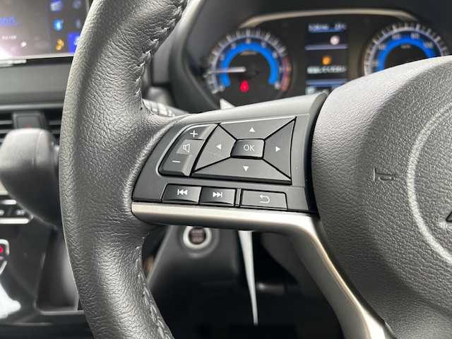 三菱 デリカミニ G 東京都 2024(令6)年 0.1万km 緑 登録時走行215km/e-アシスト（運転支援機能）/・衝突被害軽減ブレーキシステム/・前方衝突予測警報/・踏み間違い衝突防止アシスト/・標識検知システム/・車線逸脱警報システム/・車線逸脱防止支援機能/・先行車発進通知/・オートマチックハイビーム/・ふらつき警報/社外ディスプレイオーディオ/バックカメラ/ハンズフリーパワースライドドア/LEDライト/スマートキー/オートエアコン/保証書・取説/スペアキー
