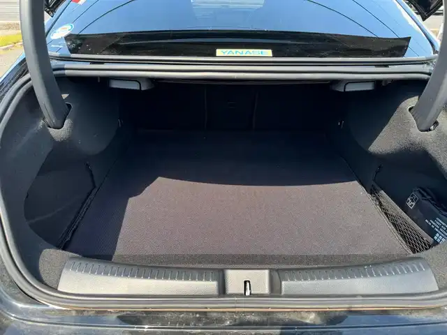 メルセデス・ベンツ ＣＬＡ２００ｄ AMGライン 滋賀県 2019(令1)年 2.3万km 黒 パノラマルーフ/アドバンストパッケージ/レザーエクスクルーシブパッケージ/レーダーセーフティーパッケージ/純正8インチワイドディスプレイ/  ナビゲーションパッケージ/　COMANDコントローラー/　Bluetooth AM FM /グリル/360°カメラ/Mベンツロゴ入りキャリパー（黒）/ヘッドアップディスプレイ/純正ドライブレコーダー前後/ブラインドスポットモニタリング/アクティブディスタンスアシスト/ディストロニック/レーンキーピングアシスト/PRE-SAFE/キーレスゴー/パドルシフト/純正フロアマット/スマートキー×2