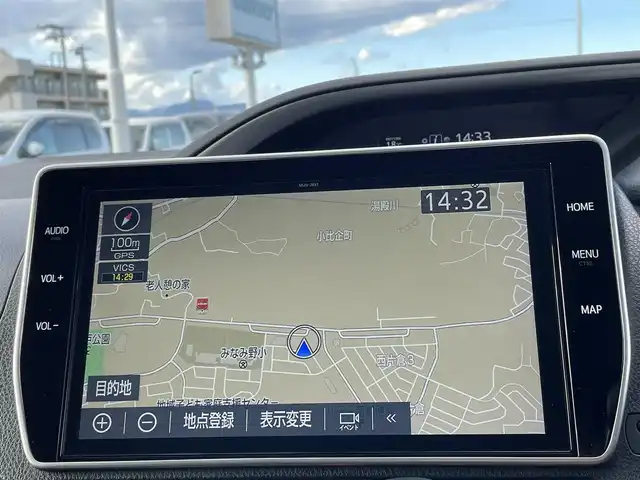 トヨタ ヴォクシー ZS 煌Ⅱ 東京都 2019(令1)年 3万km ホワイトパールクリスタルシャイン 純正10インチT-Connectナビ/・フルセグTV/・Bluetooth接続/純正12.1型後席ディスプレイ/純正ドライブレコーダー前後（DRT-C68A）/Toyota Safety Sense/・プリクラッシュセーフティ/・レーンディパーチャーアラート/・オートマチックハイビーム/クリアランスソナー/アイドリングストップ/両側パワースライドドア/バックカメラ/純正フロアマット/純正16インチアルミホイール/MTモード付AT/ETC2.0/スペアキー/保証書/取扱説明書