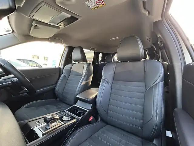 三菱 アウトランダー ＰＨＥＶ G 東京都 2023(令5)年 1.8万km チタニウムグレーメタリック ワンオーナー/3列シート/7人乗り/純正9インチナビ/・Bluetoothオーディオ/USBオーディオ/・AppleCarPlay/AndroidAuto/フルセグTV/マイパイロット/eアシスト/マルチアラウンドモニター/パワーシート（運転席）/シートヒーター（前席）/ハンズフリーパワーバックドア/取扱説明書/保証書/・ディーラー点検記録簿（R6/R7）/スペアキー1本