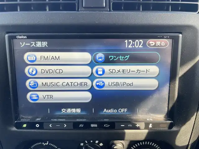 スズキ ジムニー クロスアドベンチャー XC 静岡県 2012(平24)年 5.3万km パールホワイト 社外ナビ/（AM/FM/CD/DVD）/ワンセグTV/リモコンキー/レザーシート/運転席シートヒーター/４WD/純正16インチアルミホイール/純正16インチアルミホイール付きスタッドレスタイヤ積込/純正フロアマット/背面タイヤ/取扱説明書/保証書