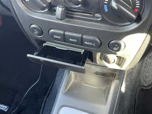 スズキ ジムニー クロスアドベンチャー XC 静岡県 2012(平24)年 5.3万km パールホワイト 社外ナビ/（AM/FM/CD/DVD）/ワンセグTV/リモコンキー/レザーシート/運転席シートヒーター/４WD/純正16インチアルミホイール/純正16インチアルミホイール付きスタッドレスタイヤ積込/純正フロアマット/背面タイヤ/取扱説明書/保証書