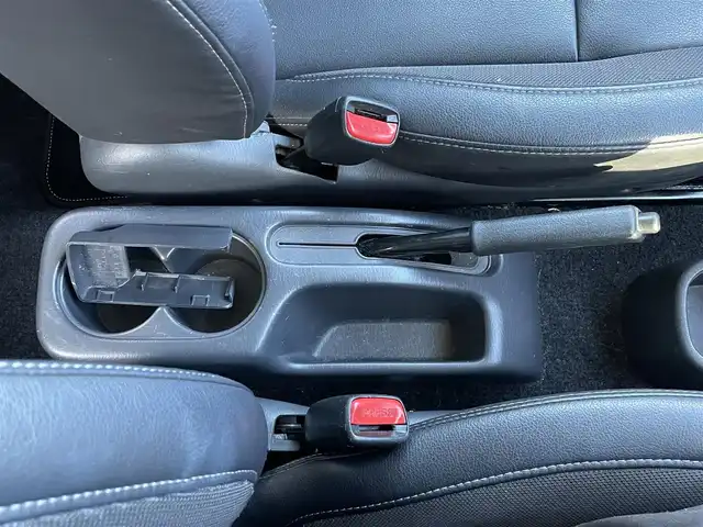 スズキ ジムニー クロスアドベンチャー XC 静岡県 2012(平24)年 5.3万km パールホワイト 社外ナビ/（AM/FM/CD/DVD）/ワンセグTV/リモコンキー/レザーシート/運転席シートヒーター/４WD/純正16インチアルミホイール/純正16インチアルミホイール付きスタッドレスタイヤ積込/純正フロアマット/背面タイヤ/取扱説明書/保証書