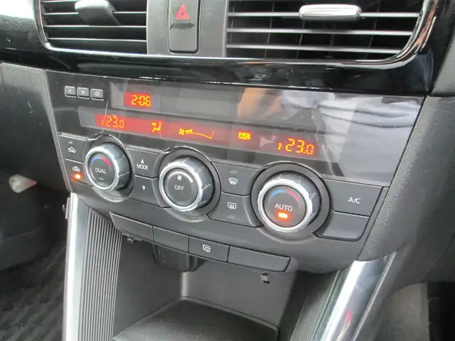 マツダ ＣＸ－５ XD 千葉県 2013(平25)年 11.5万km ソウルレッドプレミアムメタリック 純正ナビ、フルセグTV/バックカメラ、サイドカメラ/純正オーディオ【DVD/CD/SD/BT】/HIDヘッドライト&社外LEDフォグ/ナビ連動ステアリングスイッチ/クルーズコントロール/右前バイザー内ETC/純正フロアマット/純正ドアバイザー/ルーフキャリア/新車保証書/取扱説明書