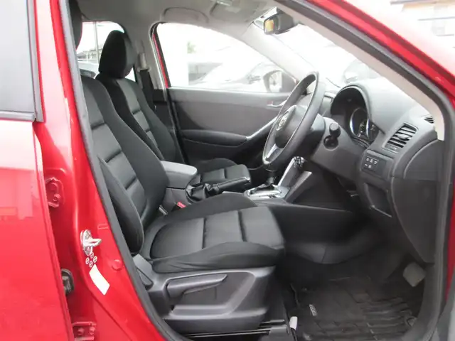 マツダ ＣＸ－５ XD 千葉県 2013(平25)年 11.5万km ソウルレッドプレミアムメタリック 純正ナビ、フルセグTV/バックカメラ、サイドカメラ/純正オーディオ【DVD/CD/SD/BT】/HIDヘッドライト&社外LEDフォグ/ナビ連動ステアリングスイッチ/クルーズコントロール/右前バイザー内ETC/純正フロアマット/純正ドアバイザー/ルーフキャリア/新車保証書/取扱説明書