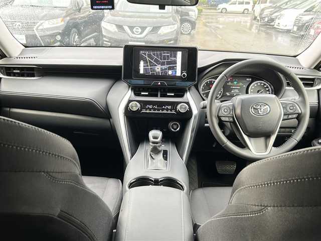 トヨタ ハリアー S 京都府 2024(令6)年 0.8万km ブラック ワンオーナー　/純正ディスプレイオーディオ　/フルセグＴＶ　/衝突軽減ブレーキ/禁煙車　/バックカメラ　/前後コーナーセンサー　/ＥＴＣ２．０　/ＬＥＤライト　/クルーズコントロール追従機能有/スマートキー　/前後ドラレコ/（DRH-2545F)/純正AW17インチ/ウィンカーミラー/パワーステアリング/パワーウィンドウ/Bluetooth/USB（Type-C)/横滑り防止/レーンキープアシスト/レーンキープアシスト/盗難防止装置/オートライト/オートマチックハイビーム/Wエアバッグ/カーテンエアバッグ