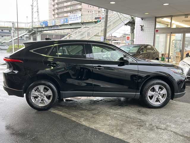 トヨタ ハリアー S 京都府 2024(令6)年 0.8万km ブラック ワンオーナー　/純正ディスプレイオーディオ　/フルセグＴＶ　/衝突軽減ブレーキ/禁煙車　/バックカメラ　/前後コーナーセンサー　/ＥＴＣ２．０　/ＬＥＤライト　/クルーズコントロール追従機能有/スマートキー　/前後ドラレコ/（DRH-2545F)/純正AW17インチ/ウィンカーミラー/パワーステアリング/パワーウィンドウ/Bluetooth/USB（Type-C)/横滑り防止/レーンキープアシスト/レーンキープアシスト/盗難防止装置/オートライト/オートマチックハイビーム/Wエアバッグ/カーテンエアバッグ