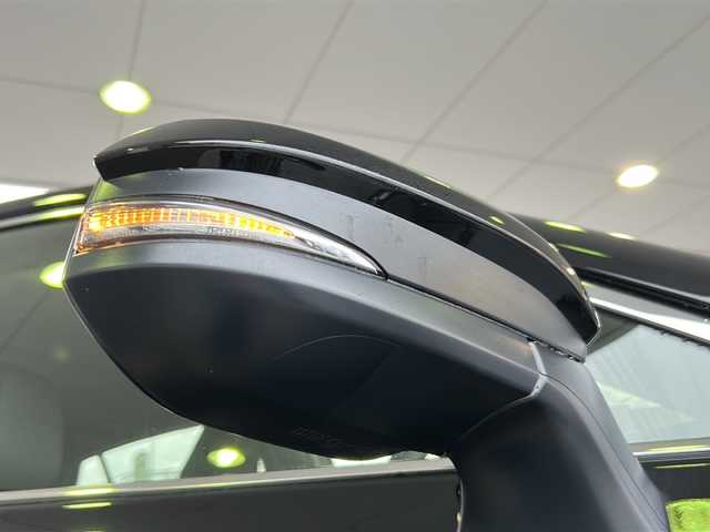 トヨタ ハリアー S 京都府 2024(令6)年 0.8万km ブラック ワンオーナー　/純正ディスプレイオーディオ　/フルセグＴＶ　/衝突軽減ブレーキ/禁煙車　/バックカメラ　/前後コーナーセンサー　/ＥＴＣ２．０　/ＬＥＤライト　/クルーズコントロール追従機能有/スマートキー　/前後ドラレコ/（DRH-2545F)/純正AW17インチ/ウィンカーミラー/パワーステアリング/パワーウィンドウ/Bluetooth/USB（Type-C)/横滑り防止/レーンキープアシスト/レーンキープアシスト/盗難防止装置/オートライト/オートマチックハイビーム/Wエアバッグ/カーテンエアバッグ