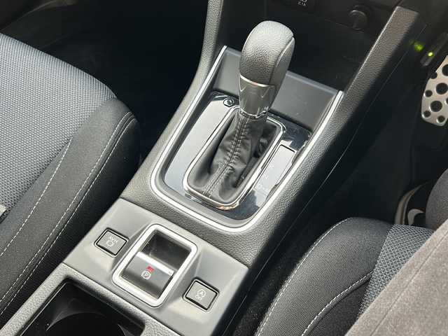 スバル レヴォーグ 1．6GTアイサイト スマートED 鹿児島県 2019(平31)年 2.9万km クリスタルホワイトP ドライブレコーダー/フルタイム４ＷＤ/エアロスプラッシュ/ＥＴＣ/ナビ/ＭＴモード付ＡＴ/パドルシフト/Ｄ席パワーシート/Ｄ＋Ｎ席ヒートシーター/ターボ/レーダークルーズ/ブラインドスポットモニター/アイドリングストップ/スマートキー/プッシュスタート/フルセグTV/バックカメラ/フルフラットシート/純正フロアマット/純正１７インチアルミホイール/横滑り防止装置/前後コーナーセンサー/レーンキープアシスト/LEDオートライト/衝突被害軽減システム