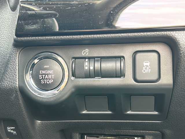 スバル レヴォーグ 1．6GTアイサイト スマートED 鹿児島県 2019(平31)年 2.9万km クリスタルホワイトP ドライブレコーダー/フルタイム４ＷＤ/エアロスプラッシュ/ＥＴＣ/ナビ/ＭＴモード付ＡＴ/パドルシフト/Ｄ席パワーシート/Ｄ＋Ｎ席ヒートシーター/ターボ/レーダークルーズ/ブラインドスポットモニター/アイドリングストップ/スマートキー/プッシュスタート/フルセグTV/バックカメラ/フルフラットシート/純正フロアマット/純正１７インチアルミホイール/横滑り防止装置/前後コーナーセンサー/レーンキープアシスト/LEDオートライト/衝突被害軽減システム