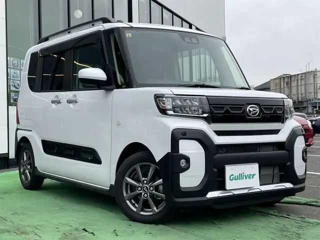 ダイハツ タント ファンクロス 長崎県 2023(令5)年 0.8万km シャイニングホワイトパール /純正ディスプレイオーディオ　バックカメラ/(AM/FM/Bluetooth/フルセグTV)//衝突軽減ブレーキ//コーナーセンサー//LEDヘッドライト//オートライト//オートブレーキホールド//前後ドライブレコーダー//両側パワースライドドア//ルーフレール//プッシュスタート//ドアバイザー//スマートキー//スペアキー×1