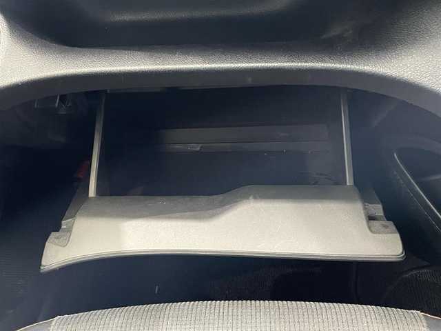 トヨタ シエンタ G クエロ 鹿児島県 2017(平29)年 5万km クールボルドーガラスフレーク 禁煙/社外ナビ（AVIC-RL801）/（CD/DVD/フルセグTV/Bluetooth）/バックカメラ/トヨタセーフティセンス/純正フロアマット/ETC/プッシュスタート/両側パワースライドドア/革巻きステアリング/ステアリングリモコン/純正ドアバイザー/電格ミラー/フロントフォグランプ/アイドリングストップ