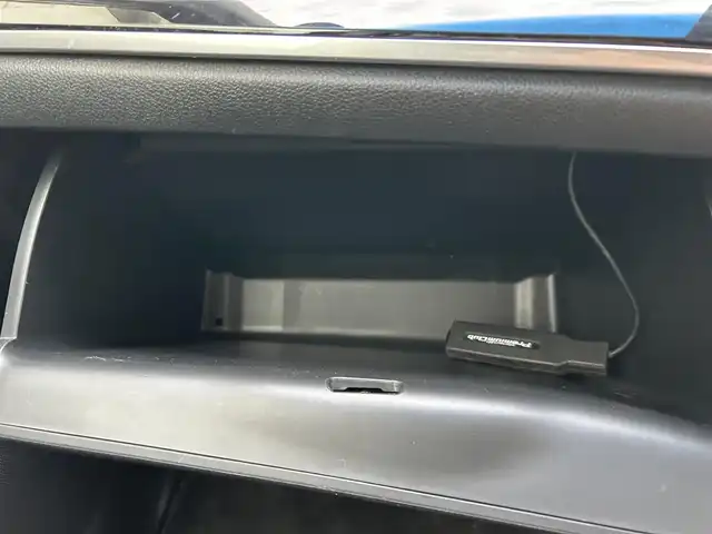ホンダ オデッセイ アブソルート 和歌山県 2013(平25)年 7.2万km ホワイトオーキッドパール 純正ナビ（フルセグTV/CD/DVD/Bluetooth/HDMI）/両側パワースライドドア/バックカメラ/ETC/ALPINE製後席モニター/クルーズコントロール/CTBA（シティブレーキアクティブシステム）/コーナーセンサー/スマートキー×２/純正フロアマット/純正ドアバイザー/取扱説明書/保証書
