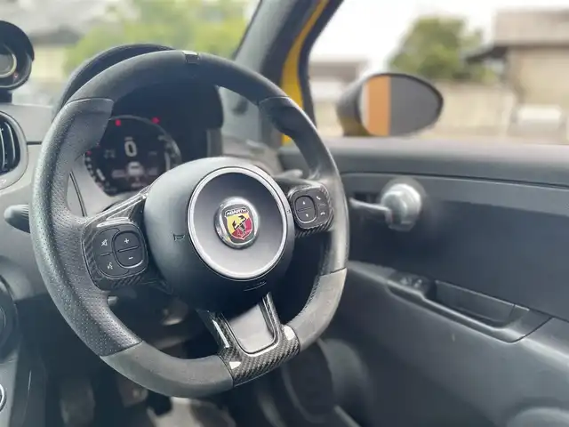 アバルト ５９５ コンペティツィオーネ 栃木県 2017(平29)年 4.6万km 黄 レコードモンツァマフラー/社外ナビAVIC-RZ800/フルセグTV/CD/DVD/BT/リアソナー /HIDヘッドライト
