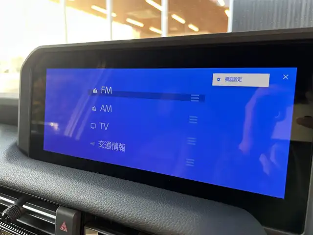 トヨタ ランドクルーザー ２５０ VX 福岡県 2024(令6)年 1.1万km プラチナホワイトパールマイカ ワンオーナー　/サンルーフ　/純正ディスプレイオーディオ/Ｍｉｒａｃａｓｔ　/ＨＤＭＩ　/フルセグTV/Bluetooth/全方位カメラ　/黒革シート/エアシート　/シートヒーター/ハンドルヒーター/パワーバックドア　/LEDヘッドライト/オートハイビーム/純正18インチアルミホイール/全方位ドライブレコーダー/ETC/取扱説明書/保証書/スペアキー×1