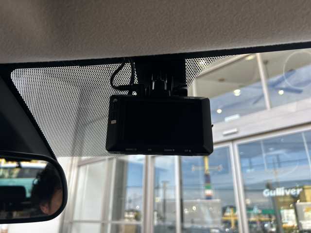 トヨタ シエンタ G 静岡県 2017(平29)年 4.5万km ブラックマイカ ナビ機能/FM/AM/SD/ipod/フルセグTV/USB/Bluetooth/CD/主要装備/・スマートキー　/・バックカメラ　/・両側パワースライドドア　/・ＥＴＣ　/・レーンキープアシスト　/・シートヒーター　/・スペアキー　/・プッシュスタート　/・オートハイビーム　/・ウォークスルー　/・横滑り防止装置　/・衝突軽減システム/・ドライブレコーダー/・3列シート