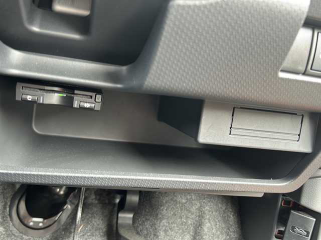 マツダ フレア クロスオーバー XS 富山県 2014(平26)年 6.4万km パッションオレンジ ホワイト2トーン ４ＷＤ/純正ＫＥＮＷＯＯＤメモリナビ/【フルセグＴＶ/ＣＤ/ＤＶＤ/Ｂｌｕｅｔｏｏｔｈ】/ＥＴＣ/純正１５インチＡＷ/運転席シートヒーター/純正フロアマット/ルーフレール/横滑り防止機能/グリップコントロール/ヒルディセントコントロール/レーダーブレーキサポート/フォグランプ/ドアバイザー/社外14インチAWスタッドレス積み込み/取扱説明書/保証書/ナビ取扱説明書