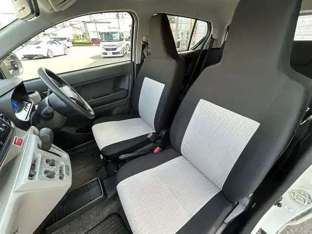 ダイハツ ミラ イース X SAⅢ 群馬県 2019(令1)年 1.1万km ホワイト 純正オーディオ/FM・AM・CD・AUX/LEDヘッドライト/電動格納ミラー/横滑り防止装置/衝突軽減ブレーキ/アイドリングストップ/オートハイビーム/前後コーナーセンサー/取扱説明書/リモコンキー