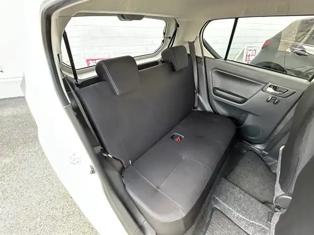 ダイハツ ミラ イース X SAⅢ 群馬県 2019(令1)年 1.1万km ホワイト 純正オーディオ/FM・AM・CD・AUX/LEDヘッドライト/電動格納ミラー/横滑り防止装置/衝突軽減ブレーキ/アイドリングストップ/オートハイビーム/前後コーナーセンサー/取扱説明書/リモコンキー